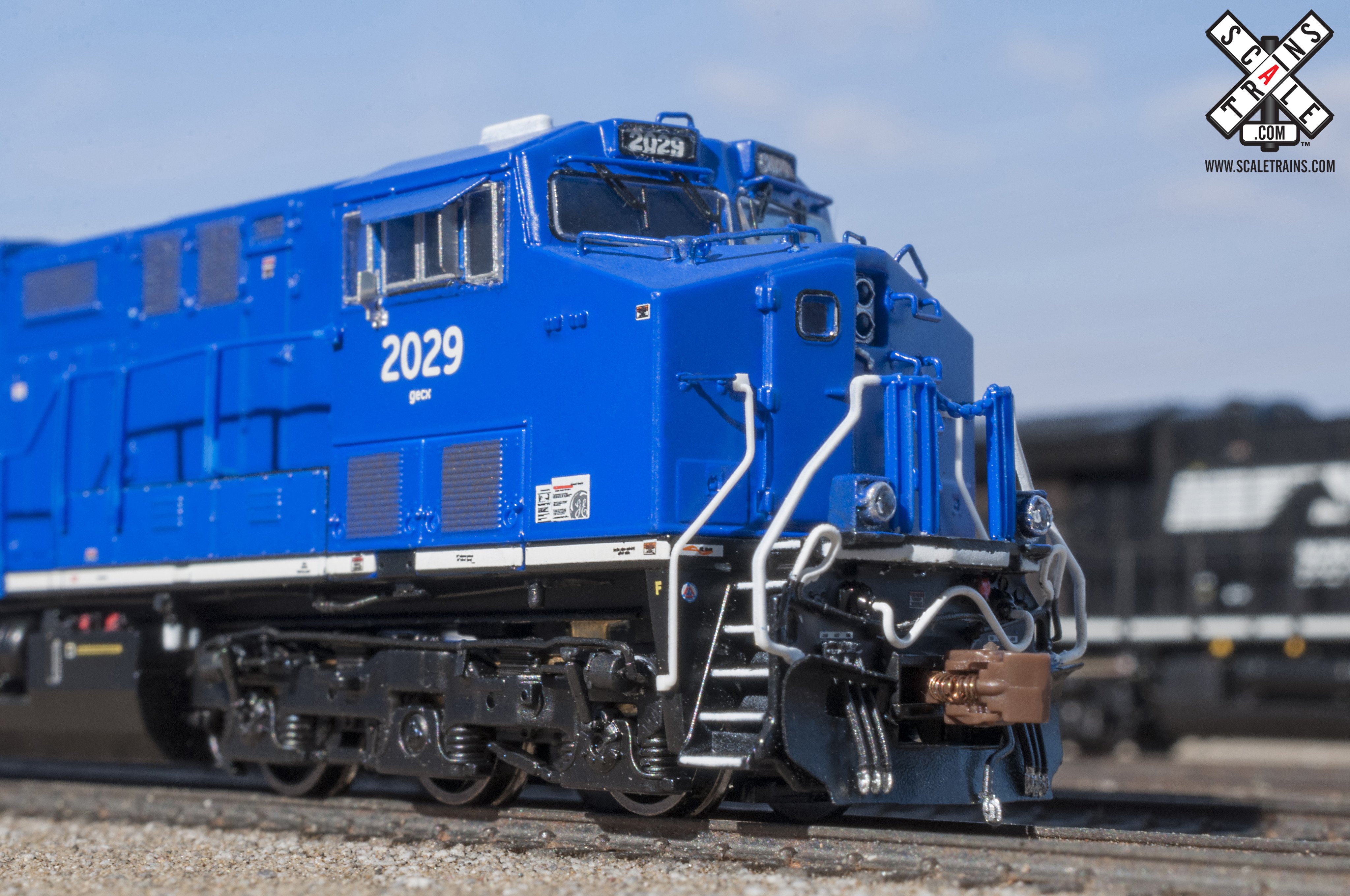 Rivet Counter HO Scale GE ET44AC, GE Demonstrator/Blue